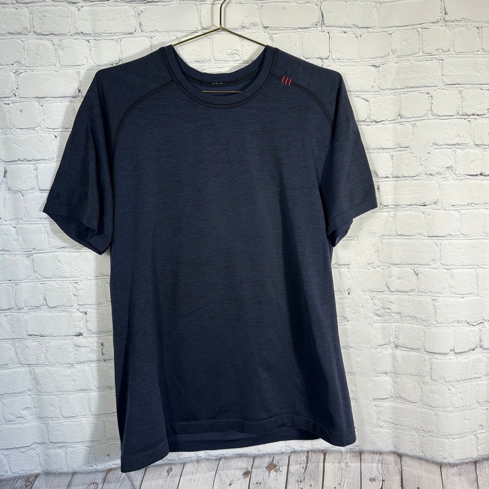 Lululemon Mens Metal Vent Tech Short Sleeve Shirt Navy Blue Heathered Large